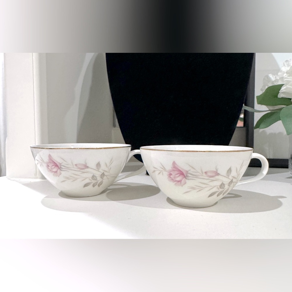 Vintage Camelot China "American Rose" Tea Cup Teacup Japan Set of 2 drinkware
